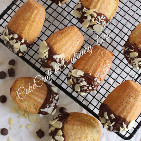 Miniature French Desserts